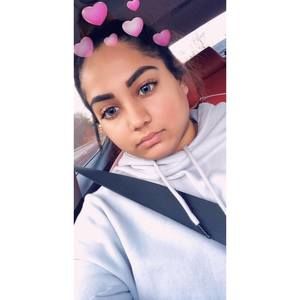 Meet your Posher, Areej